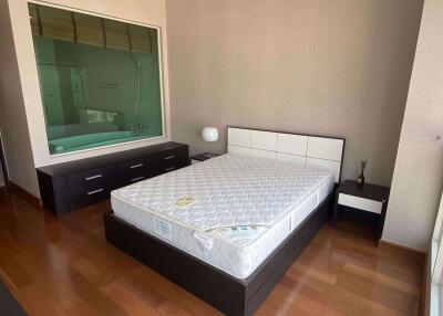 1 bed Condo in The Address Chidlom Lumphini Sub District C08356