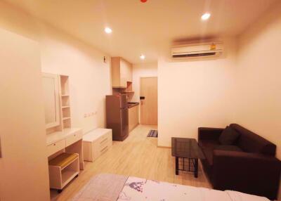 Studio bed Condo in Ideo Mobi Sukhumvit Eastgate Bang Na Sub District C08327