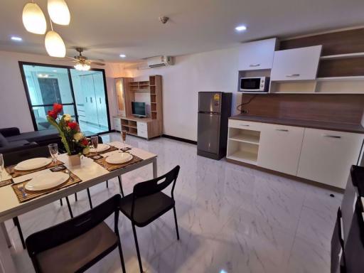 1 bed Condo in ITF Silom Palace Suriyawong Sub District C08320