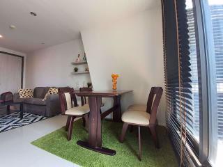 2 bed Condo in Sense Phaholyothin Samsennai Sub District C08315