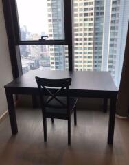 2 bed Condo in The Esse at Singha Complex Khlong Toei Nuea Sub District C08311