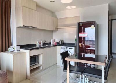 2 bed Condo in Rhythm Sathorn - Narathiwas Thungmahamek Sub District C08289