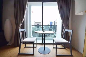 1 bed Condo in Siamese Surawong Si Phraya Sub District C08283