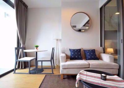 1 bed Condo in Siamese Surawong Si Phraya Sub District C08283