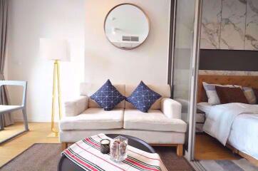 1 bed Condo in Siamese Surawong Si Phraya Sub District C08283