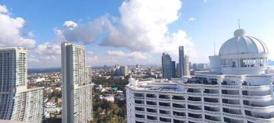 Wong Amat Tower for sale with sea view