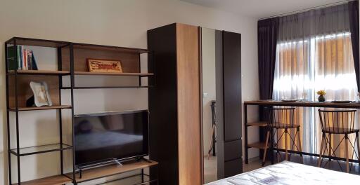 Studio bed Condo in Rhythm Rangnam Thanonphayathai Sub District C08274