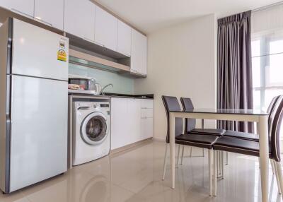 2 bed Condo in Aspire Sukhumvit 48 Phra Khanong Sub District C08256