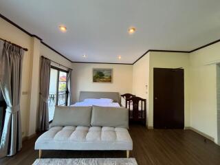 3 Bedrooms House in Na-Jomtien for Sale