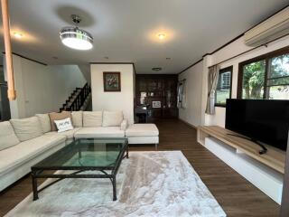 3 Bedrooms House in Na-Jomtien for Sale