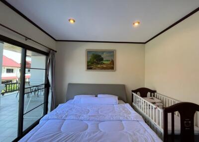 3 Bedrooms House in Na-Jomtien for Sale