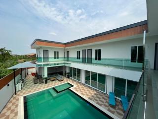Luxurious Pool Villa for Sale in Naklua