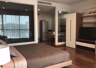 Studio bed Condo in The Address Chidlom Lumphini Sub District C08230