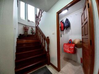 4 Bedrooms Pratumnak House for Sale