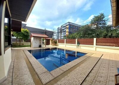 4 Bedrooms Pratumnak House for Sale