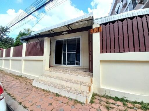 4 Bedrooms Pratumnak House for Sale