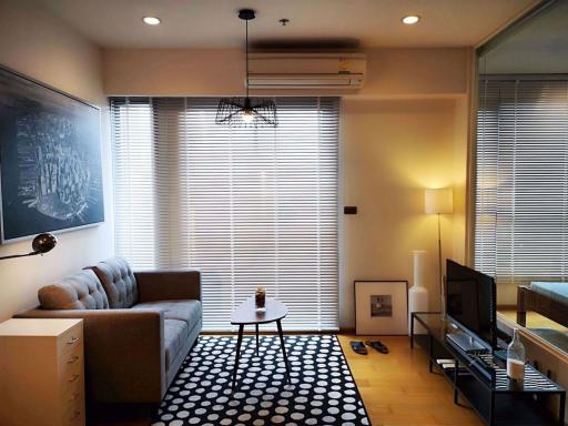 1 bed Condo in Fuse Sathorn-Taksin Banglamphulang Sub District C08190