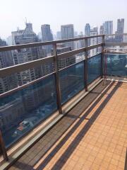 2 bed Condo in Athenee Residence Lumphini Sub District C08188