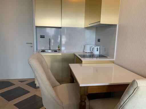 Brand New Espana Condo unit for Sale