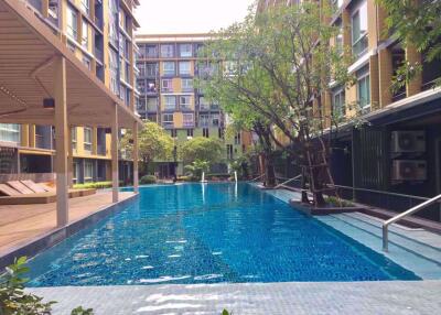 1 bed Condo in Metro Luxe Rama 4 Phra Khanong Sub District C08182