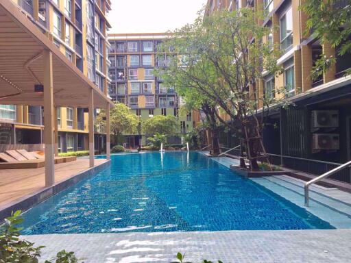 1 bed Condo in Metro Luxe Rama 4 Phra Khanong Sub District C08182