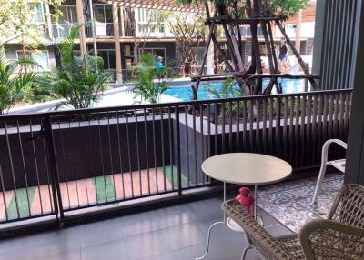 1 bed Condo in Metro Luxe Rama 4 Phra Khanong Sub District C08182