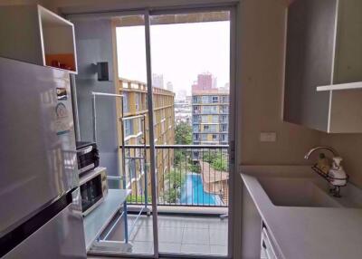 1 bed Condo in Metro Luxe Rama 4 Phra Khanong Sub District C08181