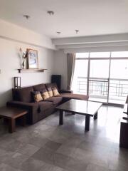 3 bed Condo in Royal Castle Watthana District C08140