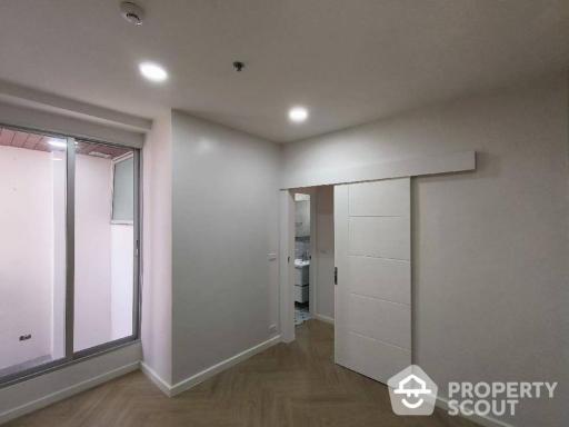 2-BR Condo at Pathumwan Resort near BTS Phaya Thai