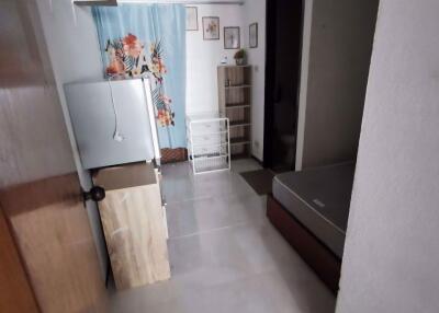 3 bed Condo in Sethiwan Palace Sukhumvit 4 Khlongtan Sub District C08136