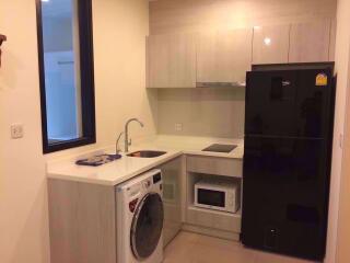 1 bed Condo in Life Asoke Huai Khwang District C08132