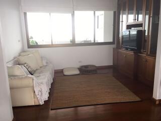 3 bed Condo in Rattanakosin View Mansion Bangphlat District C08126