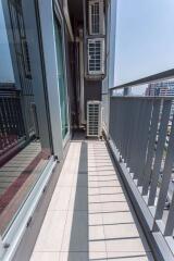 2 bed Condo in Rhythm Sathorn - Narathiwas Thungmahamek Sub District C08099