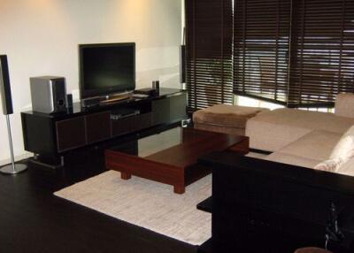 2 bed Condo in The Lakes Khlongtoei Sub District C08093