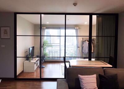 1 bed Condo in Centric Scene Phaholyothin 9 Phayathai District C08078