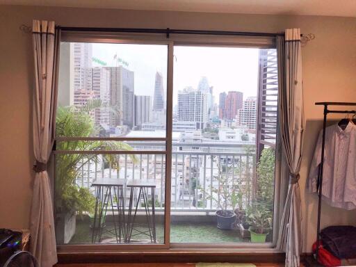 1 bed Condo in Centric Scene Phaholyothin 9 Phayathai District C08078