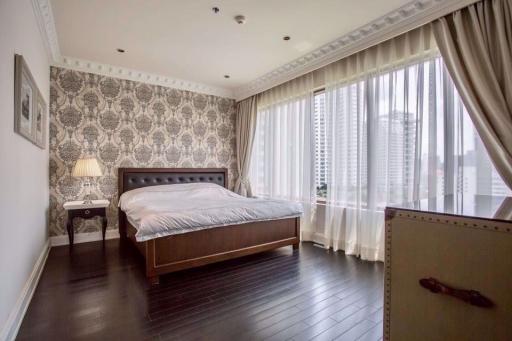 3 bed Duplex in The Emporio Place Khlongtan Sub District D07500