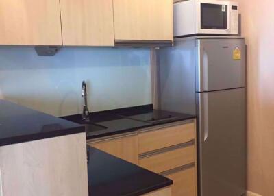 1 bed Condo in Sathorn Gardens Thungmahamek Sub District C08024