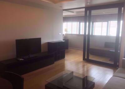 1 bed Condo in Sathorn Gardens Thungmahamek Sub District C08024