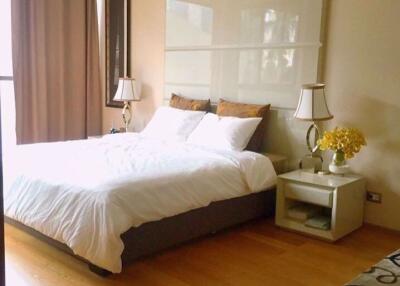 1 bed Condo in The Address Sathorn Silom Sub District C08021