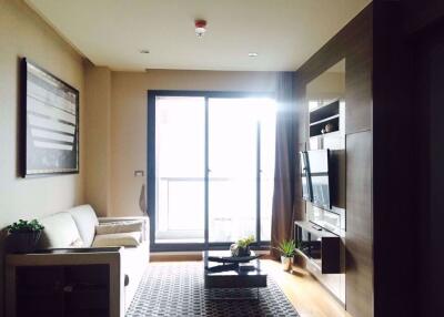 1 bed Condo in The Address Sathorn Silom Sub District C08021