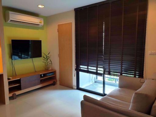 2 bed Condo in Zenith Place Sukhumvit 42 Phra Khanong Sub District C07998