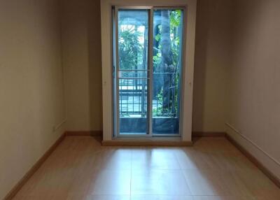 2 bed Condo in The Seed Musee Khlongtan Sub District C07990