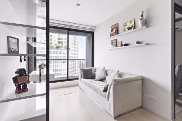 2 bed Condo in Rhythm Sukhumvit 44 Khlongtoei District C07986