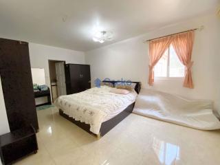 5 Bedrooms House Na Kluea H010596
