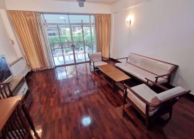 2 bed Condo in CS Villa Khlong Tan Nuea Sub District C07947