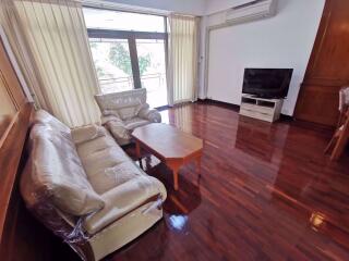 2 bed Condo in CS Villa Khlong Tan Nuea Sub District C07945