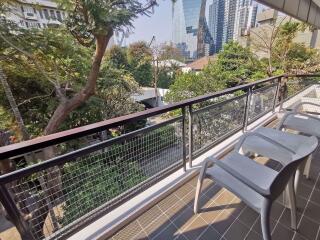 2 bed Condo in CS Villa Khlong Tan Nuea Sub District C07945