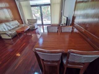 2 bed Condo in CS Villa Khlong Tan Nuea Sub District C07945