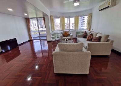 3 bed Condo in Kanta Mansion Khlongtan Sub District C07933